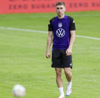 美因茨欲今夏出售新星格鲁达,但坚持一年回租条件