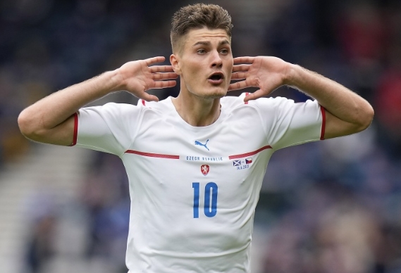 希克霸气进球伤退！捷克欧洲杯平局背后的故事