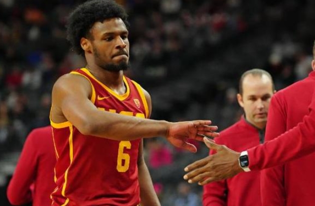 布朗尼·詹姆斯：立足防守的运动型矮小双能卫——探究其以父之名还是真实潜力