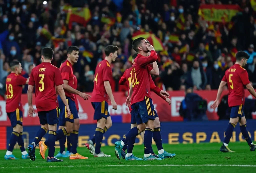 巴萨力量！费兰-托雷斯早开花，西班牙欧洲杯上演首战破门秀