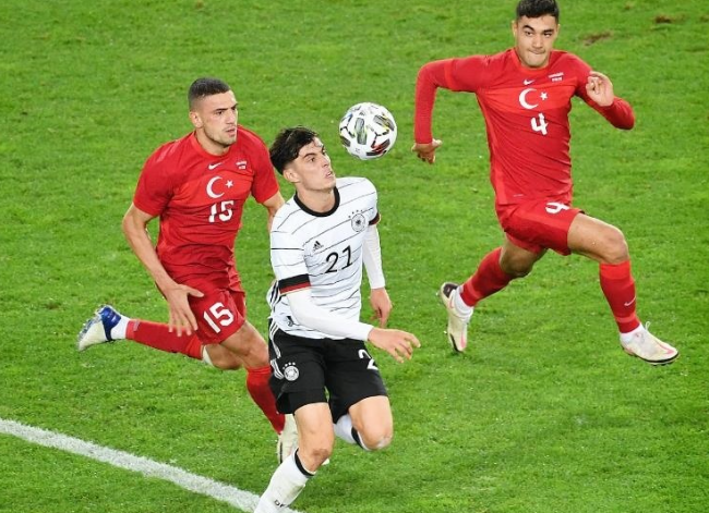 欧洲杯荷兰对克罗地亚比分是多少