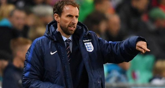 索斯盖特:欧洲杯关键时刻换上托尼,全力一搏制造混乱