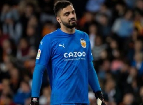 马马尔达什维利：坚守信念，不为拜仁虚位以待