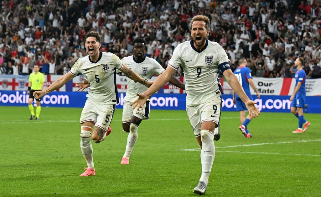 索斯盖特赞英格兰经典之夜！欧洲杯1/8决赛逆转精彩回顾