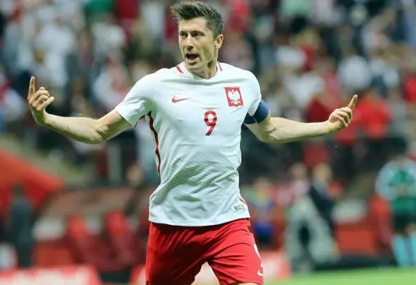 2012年欧洲杯回顾：托雷斯凭三球一助揽金靴！