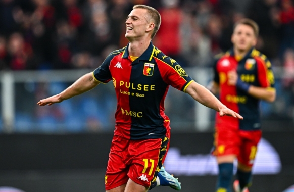 佛罗伦萨锁定冰岛射手古德蒙德森，欲加强前场攻击线