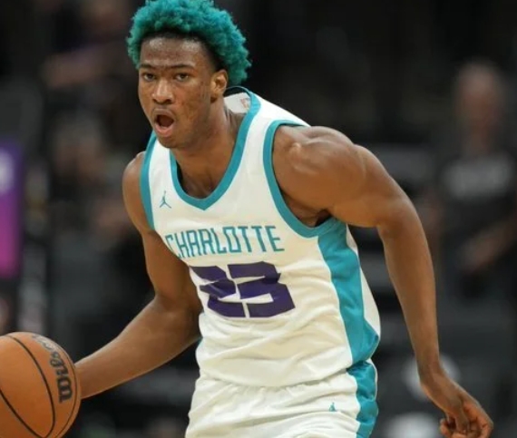 洛杉矶劳改所？误解！Shams：凯-琼斯与快船签下一份非保障合同重返球队