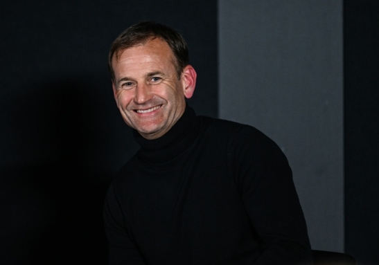 曼联重金挖角，支付1000万英镑赔偿纽卡斯尔解雇阿什沃思