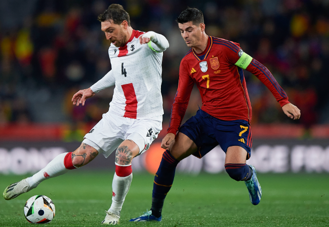 欧洲杯历史上最年长的帽子戏法球员是谁？