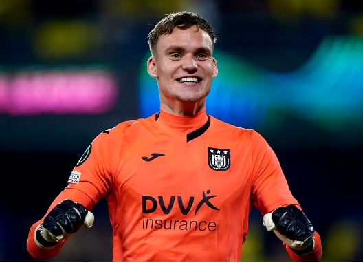 荷兰门神费布鲁亨：六指封天，共筑四强之梦