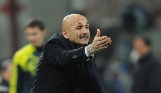 拉瓦内利：斯帕莱蒂陷入混乱，不断改变阵型，球员眼中透露恐惧