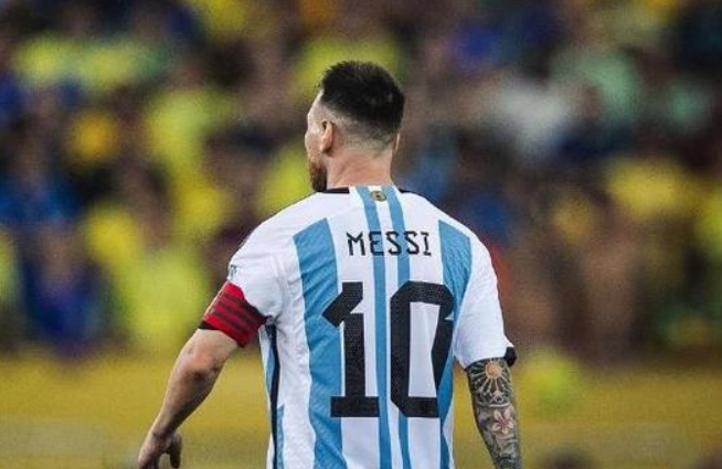 梅西：哥伦比亚队踢得很强硬，美洲杯决赛会势均力敌