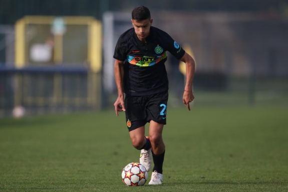 国米要价3500万欧，马赛追逐卡博尼：转会风波背后的年轻天才