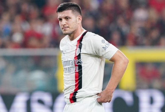 AC米兰追逐亚伯拉罕，约维奇加盟交易搁浅