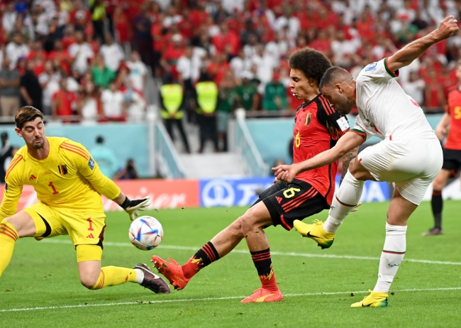 西班牙队夺得欧洲杯冠军的关键球员有哪些？