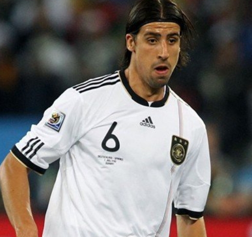 赫迪拉：德国队表现未达预期，但球迷热情已被点燃