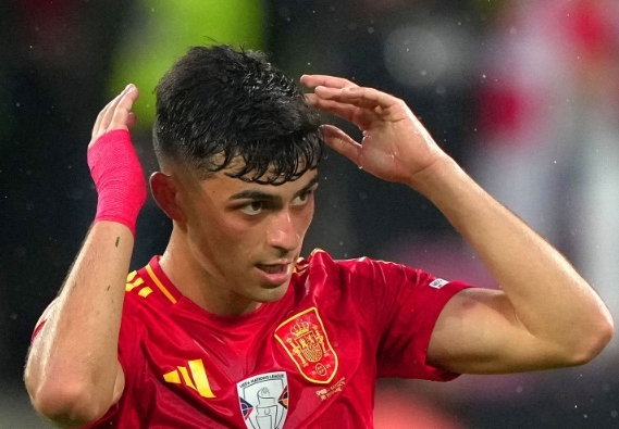 巴黎决战：西班牙与英格兰备战欧洲杯决赛