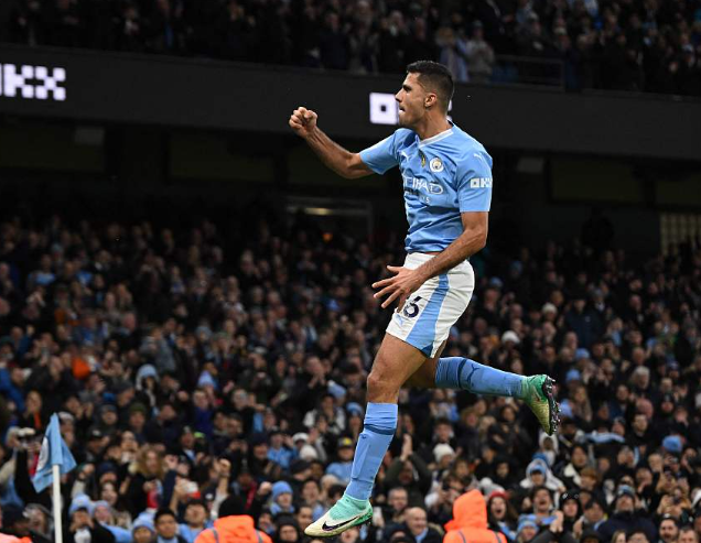 西班牙荣耀加冕：罗德里虽伤犹荣，欧洲杯新篇章开启