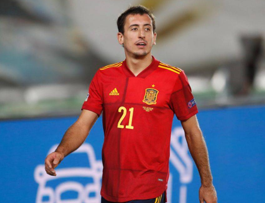 绝杀英雄奥亚萨瓦尔：西班牙欧洲杯荣耀时刻的幕后功臣