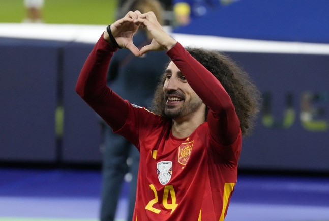 库库雷利亚承诺兑现！西班牙2-1击败英格兰夺得2024欧洲杯冠军