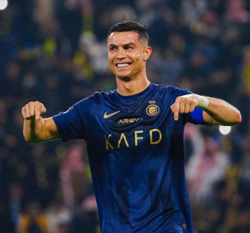 詹俊：C罗与姆巴佩——欧洲杯上的两大失望之星