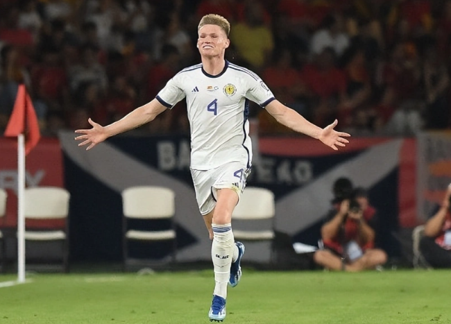 德国队在欧洲杯决赛中的失利经历有哪些？