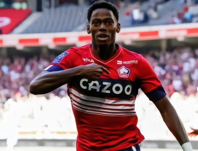 罗马转攻里尔前锋戴维，报价遭拒：转会风云再起