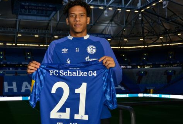 斯基拉：马竞、曼联、西汉姆联均有意托迪博，但球员心向尤文图斯