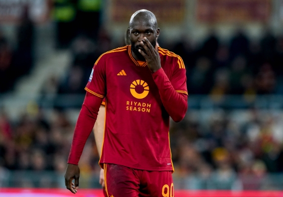 那不勒斯锁定卢卡库？巴黎追逐奥斯梅恩，转会市场进入关键时刻