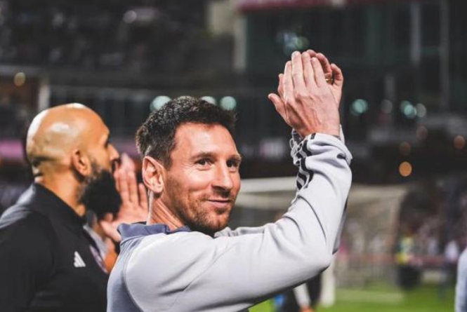 梅西缺席联盟杯比赛，苏亚雷斯出战情况待定