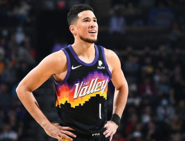 布克：在美国队球权可能会少，但我会做任何教练要求的事情