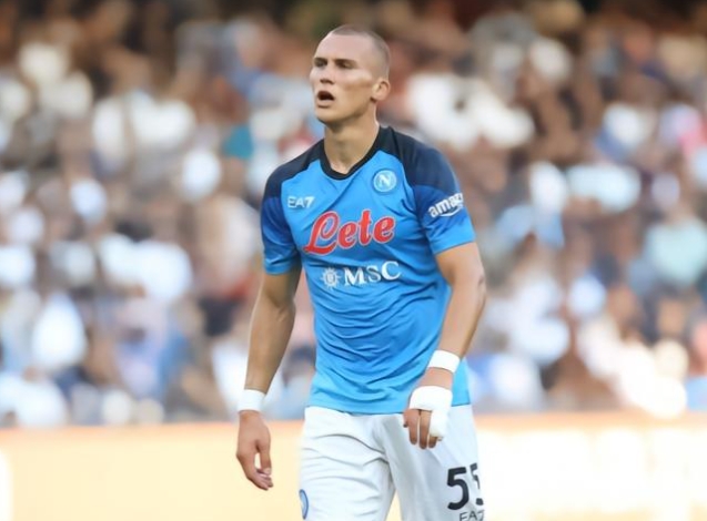 罗马诺权威发布：雷恩700万欧元签下那不勒斯中卫厄斯蒂高，体检定档周一