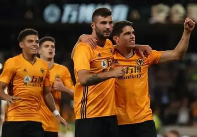 记者：塞维利亚可购买阿戈梅转售分成，将二转分成比例降低至10%