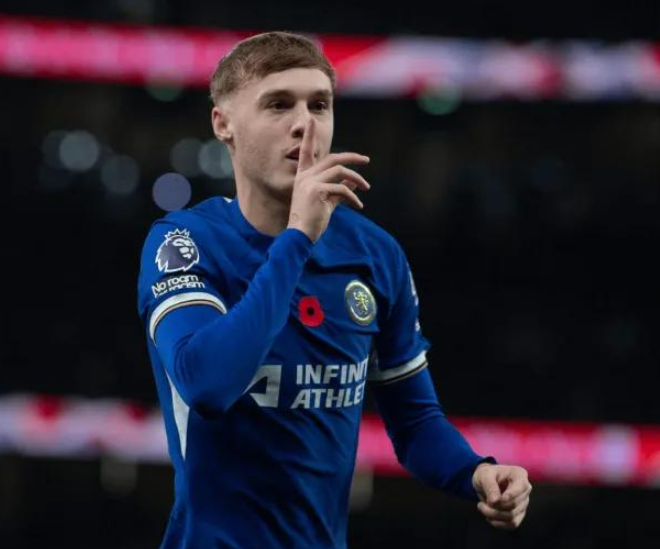 2024欧洲杯决赛回顾：帕尔默的闪耀瞬间