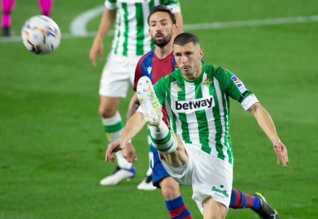 阿根廷国脚圭多-罗德里格斯将24直播网伦敦！西汉姆待签两年合约