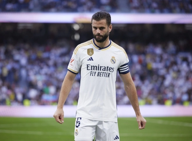 纳乔：西班牙后防铁闸，稳健发挥助球队晋级