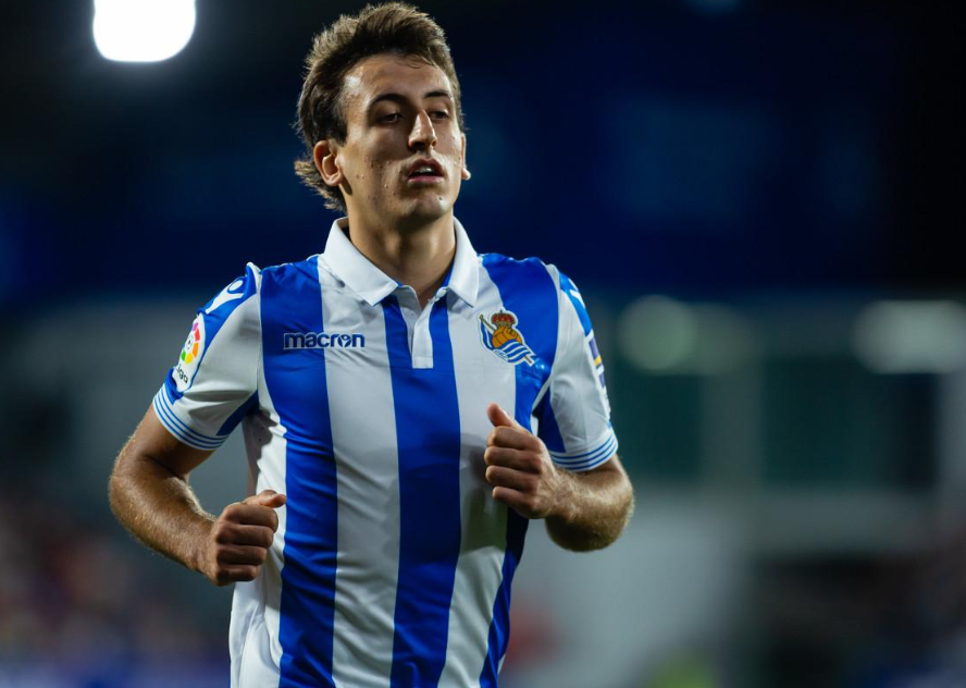 奥亚萨瓦尔：西班牙中场新星，闪耀德国与西班牙之战