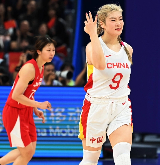 中国女篮无缘8强小组赛出局 首战被逆转太可惜