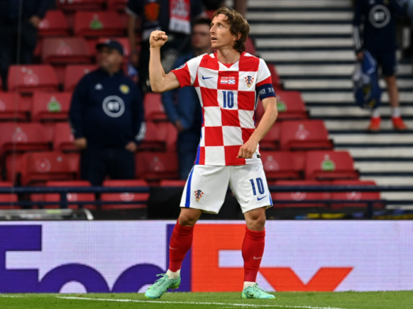 2024欧洲杯已落下帷幕：莫德里奇在B组第三轮的光辉表现