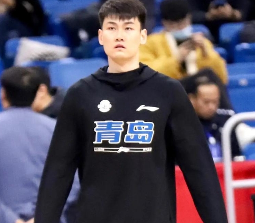 赵嘉义闪耀全场，青岛夏季联赛大胜南京