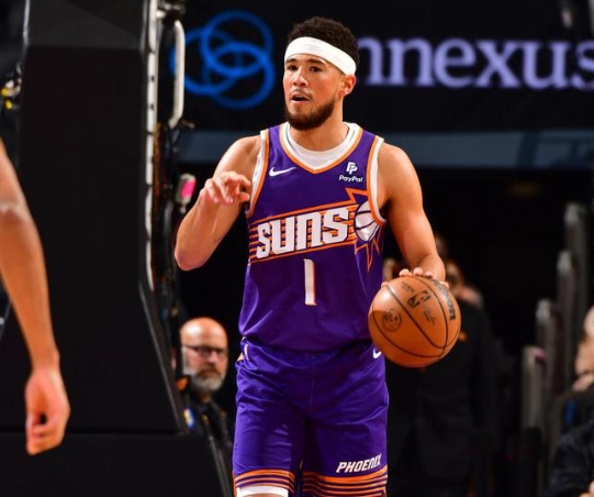 “都带着了！”——太阳官推晒布克咬金牌照，双奥双金铸就辉煌