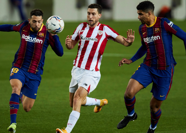 莱万：上半场我们踢得不好，我的目标一直都是进球