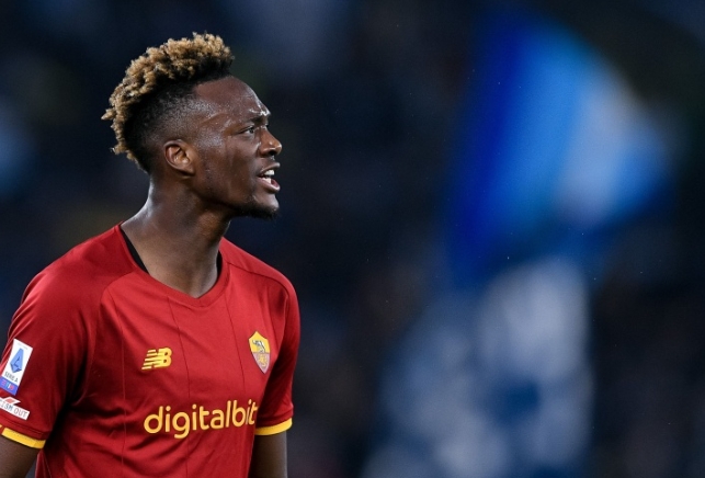 亚伯拉罕拒绝多份报价，心属米兰引关注