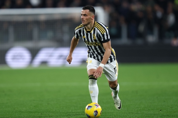 科斯蒂奇何去何从？阿尔艾因与水晶宫竞争