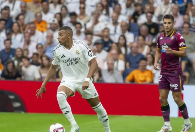 迪亚斯：巴尔韦德应该得到掌声，他是这支球队的基石