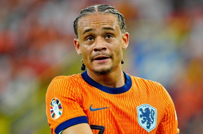 西蒙斯备受青睐，拜仁引援心未改