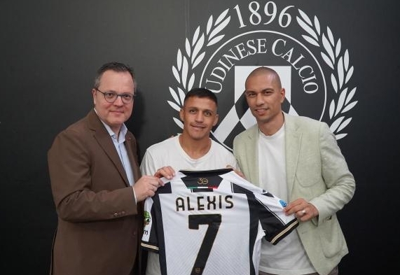 桑切斯归期延迟，乌迪内斯耐心等待