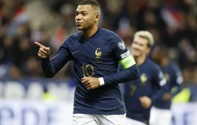 2024年金球奖30人球员中姆巴佩7次提名最多