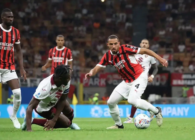 罗体：米兰不希望特奥的年薪超过莱奥，最多提供600万到700万欧年薪