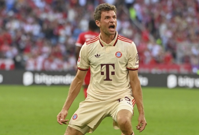 瓜帅盛赞穆勒：足球传奇的价值与魅力